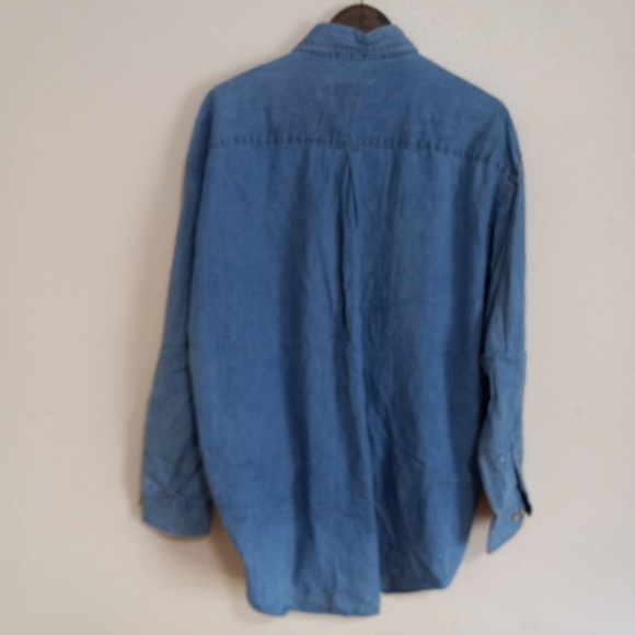 Roundtree & Yorke L Repurposed Chambray Medium Wash Long Sleeved Overshirt Top - Picture 5 of 10